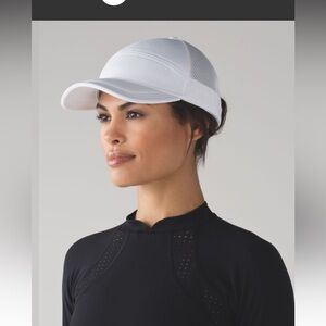 Vacay! Lululemon Dash & Splash watersports floating hat White Women's baller cap
